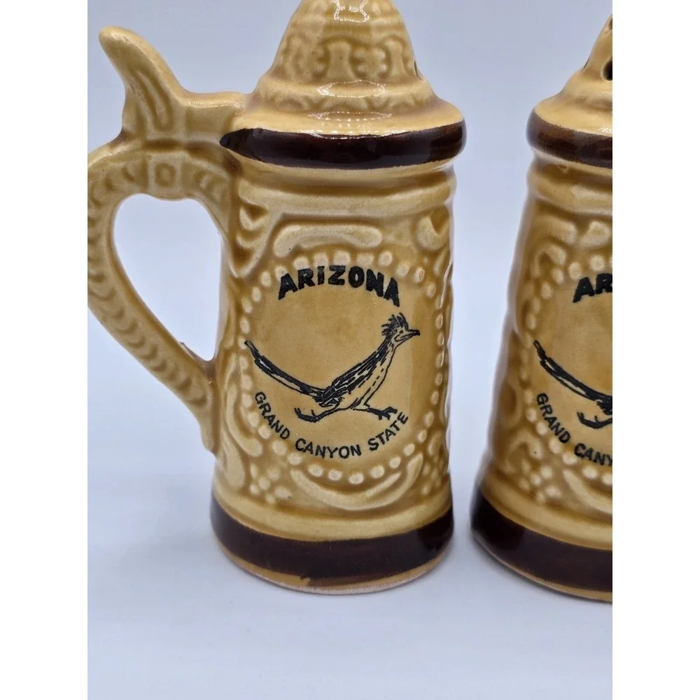 Arizona Roadrunner Stein Souvenir Salt and‎ Pepper Shakers Ceramic Japan Yellow